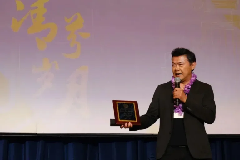 马博士荣获清华杰出校友奖